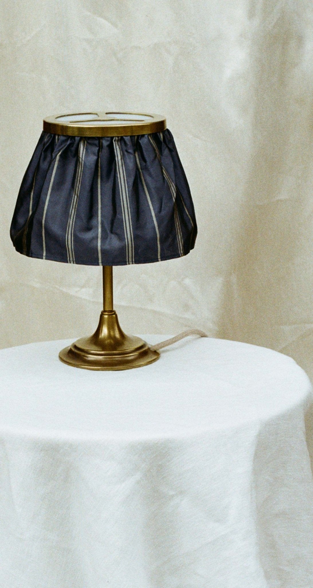 CC Moulton & Fosbery Studio Rye bar lamp - East London Cloth