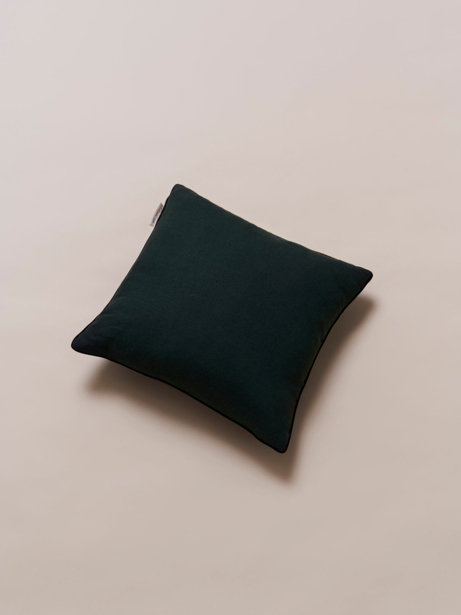 Hanbury Laundered Myrtle - contrast piped cushion - 40 x 40 - East London Cloth